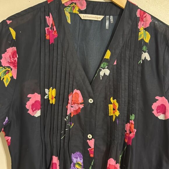 Soft Surrounding Pleated Dark Floral Lightweight Tunic Blouse Size S Casual - Picture 3 of 13